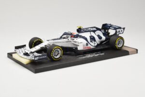 AlphaTauri Honda AT01 #10 P. Gasly Winner Italian GP 2020 Minichamps 1:18 117200810 Metall — bild 2 av 6
