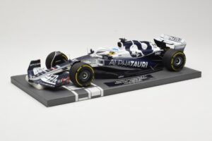 AlphaTauri AT03 #10 P. Gasly Bahrain GP 2022 Minichamps 1:18 117220110 Metall — bild 2 av 6