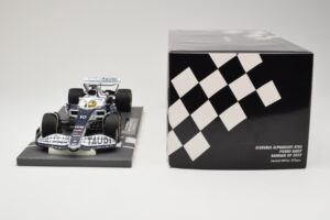 AlphaTauri AT03 #10 P. Gasly Bahrain GP 2022 Minichamps 1:18 117220110 Metall — bild 6 av 6