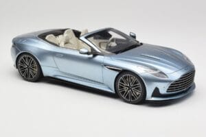 Aston Martin DB12 Volante Caribbean Blue Pearl GT Spirit 1:18 GT479 Resin — bild 4 av 6
