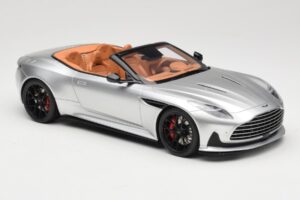 Aston Martin DB12 Volante Silver GT Spirit 1:18 GT945 Resin — bild 4 av 6