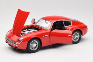 Aston Martin DB4 GT Zagato Röd Road Signature 1:18 92728 Metall — bild 2 av 8