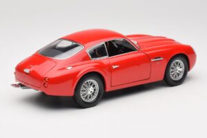 Aston Martin DB4 GT Zagato Röd Road Signature 1:18 92728 Metall — bild 3 av 8