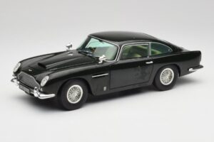 Aston Martin DB5 California Salviagrön Chrono 1:18 H1001 Metall