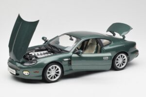 Aston Martin DB7 Vantage Grön Maisto 1:18 36880 Metall — bild 2 av 8