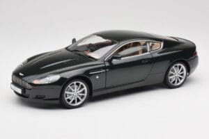 Aston Martin DB9 Svart Solido 1:18 15025600 Metall