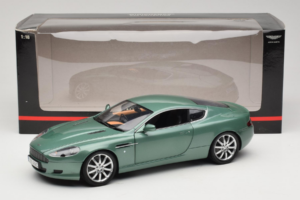 Aston Martin DB9 Grön Minichamps 1:18 150137322 Metall — bild 8 av 8