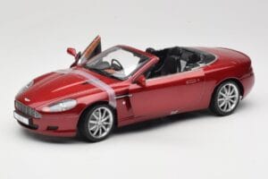 Aston Martin DB9 Volante Röd Solido 1:18 8163 Metall — bild 2 av 8