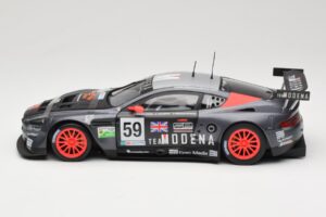 Aston Martin DBR9 GT1 #59 Team Modena A. Garcia / J. Menten / C. Fittipaldi 24 Hours of Le Mans 2006 Solido 1:18 80014 Metall — bild 4 av 8