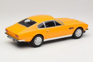 Aston Martin DBS Gul GT Spirit 1:18 GT079 Resin — bild 2 av 6