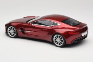Aston Martin One-77 Diavolo Red AUTOart 1:18 70245 Metall — bild 7 av 8