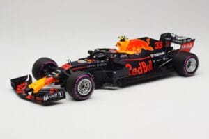 Aston Martin Red Bull Racing RB14 Tag Heuer #33 M. Verstappen Mexican GP 2018 Minichamps 1:18 110181933 Metall