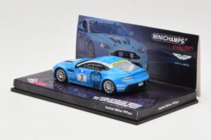 Aston Martin V12 Vantage #7 U. Bez / Porritt / R. Meaden / Mathai 24 Hours Nurburgring 2009 Minichamps 1:43 437091307 Metall — bild 3 av 4