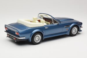 Aston Martin V8 Volante Blå GT Spirit 1:18 GT128 Resin — bild 2 av 6