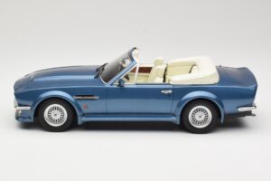 Aston Martin V8 Volante Blå GT Spirit 1:18 GT128 Resin — bild 3 av 6