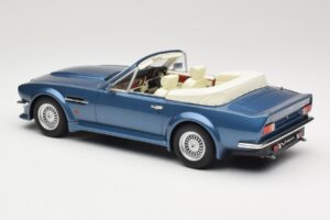 Aston Martin V8 Volante Blå GT Spirit 1:18 GT128 Resin — bild 5 av 6