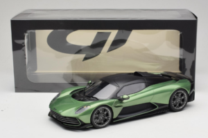 Aston Martin Valhalla Iridescent Emerald Green GT Spirit 1:18 GT558 Resin — bild 6 av 6
