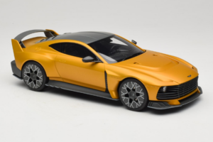 Aston Martin Valiant Auric Gold Metallic GT Spirit 1:18 GT546 Resin — bild 4 av 6