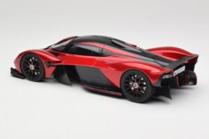 Aston Martin Valkyrie AMR Pro Hyper Red TopSpeed 1:18 TS0539 Metall — bild 5 av 6