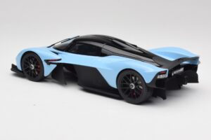 Aston Martin Valkyrie Racing Blå GT Spirit 1:18 GT915 Resin — bild 5 av 6