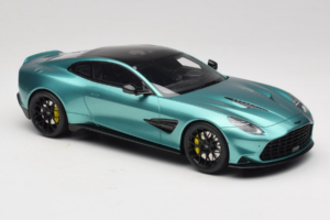 Aston Martin Vanquish Green Metallic GT Spirit 1:18 GT551 Resin — bild 4 av 6