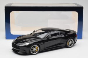 Aston Martin Vanquish Onyx Svart AUTOart 1:18 70247 Metall — bild 8 av 8