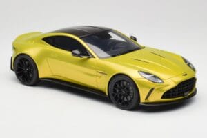 Aston Martin Vantage Cosmopolitan Yellow GT Spirit 1:18 GT514 Resin — bild 4 av 6