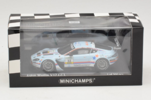 Aston Martin Vantage V12 GT3 #32 J. Stuck ADAC GT Masters 2012 Minichamps 1:43 437121332 Metall — bild 5 av 5
