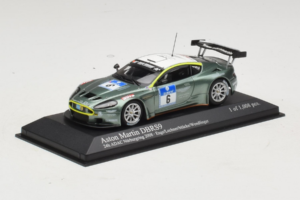 Aston Martin DBRS9 #6 M. Engel / K. Lechner ADAC 24 Hours Nurburgring 2008 Minichamps 1:43 400081306 Metall — bild 2 av 4