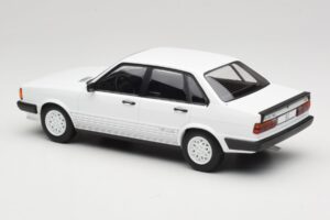 Audi 80 B2 GTE Vit MCG 1:18 MCG18527 Metall — bild 5 av 6