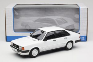 Audi 80 B2 GTE Vit MCG 1:18 MCG18527 Metall — bild 6 av 6