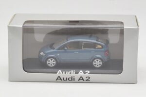 Audi A2 Blue Metallic Minichamps 1:43 20022200748005 Metall — bild 4 av 4