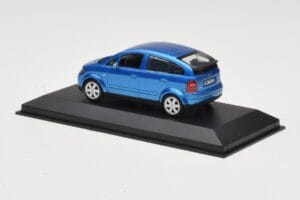 Audi A2 Light Blue Metallic Minichamps 1:43 AUDI007 Metall — bild 3 av 4