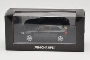 Audi A3 8P Black Metallic Minichamps 1:43 12000 Metall — bild 4 av 4