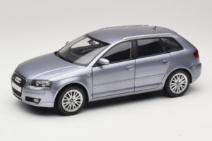 Audi A3 8P Sportback Light Blue Metallic Kyosho 1:18 5010403025 Metall