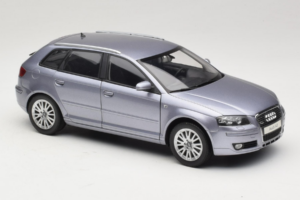 Audi A3 8P Sportback Light Blue Metallic Kyosho 1:18 5010403025 Metall — bild 6 av 8