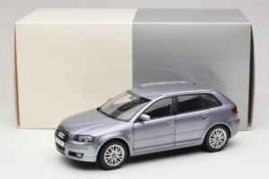 Audi A3 8P Sportback Light Blue Metallic Kyosho 1:18 5010403025 Metall — bild 8 av 8