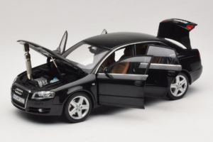 Audi A4 B6 3.2 Quattro Svart Minichamps 1:18 5010404125 Metall — bild 2 av 8