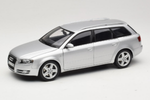 Audi A4 B7 3.2 Quattro Avant Silver Minichamps 1:18 5010404215 Metall