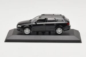 Audi A4 B7 Avant Svart Minichamps 1:43 AUDI008 Metall