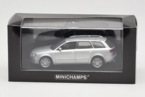 Audi A4 B7 Avant Silver Minichamps 1:43 AUDI009 Metall — bild 4 av 4