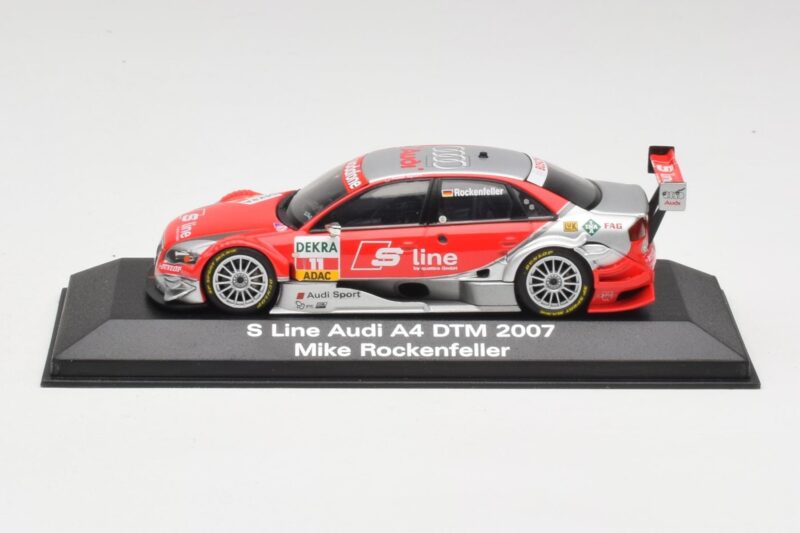 Audi A4 B7 #11 Team Abt M. Rockenfeller DTM 2007 Minichamps 1:43 5020700163 Metall