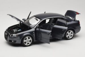 Audi A4 B7 Grå Metallic Minichamps 1:18 100014400 Metall — bild 2 av 8