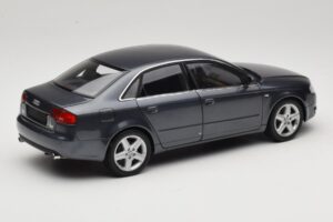 Audi A4 B7 Grå Metallic Minichamps 1:18 100014400 Metall — bild 3 av 8