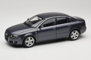 Audi A4 B7 Grå Metallic Minichamps 1:18 100014400 Metall