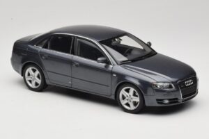 Audi A4 B7 Grå Metallic Minichamps 1:18 100014400 Metall — bild 6 av 8