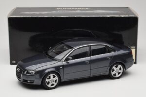 Audi A4 B7 Grå Metallic Minichamps 1:18 100014400 Metall — bild 8 av 8