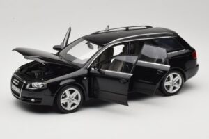 Audi A4 B8 Avant 3.2 Quattro Svart Minichamps 1:18 5010404225 Metall — bild 2 av 8