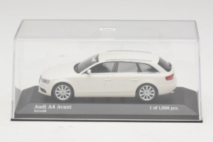 Audi A4 B8 Avant Vit Minichamps 1:43 410011010 Metall — bild 4 av 5