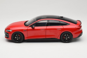 Audi A5L Sportback Röd OEM 1:18 ZAM60004A Metall — bild 4 av 8